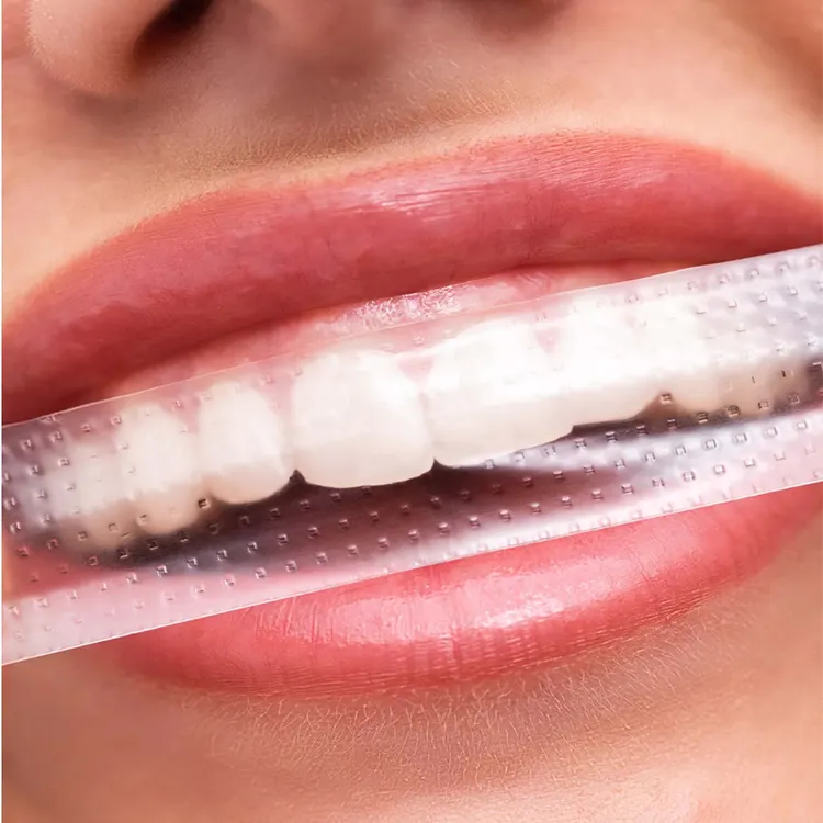 Sıcak satış parlak beyaz gülümseme diş kiti ağız hijyeni bakımı çamaşır suyu Private Label diş beyazlatma şeritleri 10% hp