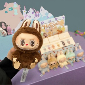 V2 Labubu รุ่นที่สองมีชุดตุ๊กตากล่องปริศนาคุณภาพสูงและของเล่นตุ๊กตาผ้าพลัฌแบบดั้งเดิมของมอนสเตอร์ La Buu - Product Image 2