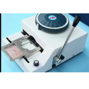Macchina per goffratura con carta in PVC,