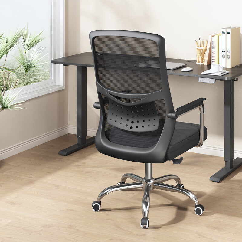 Swivel chair with nylon legs