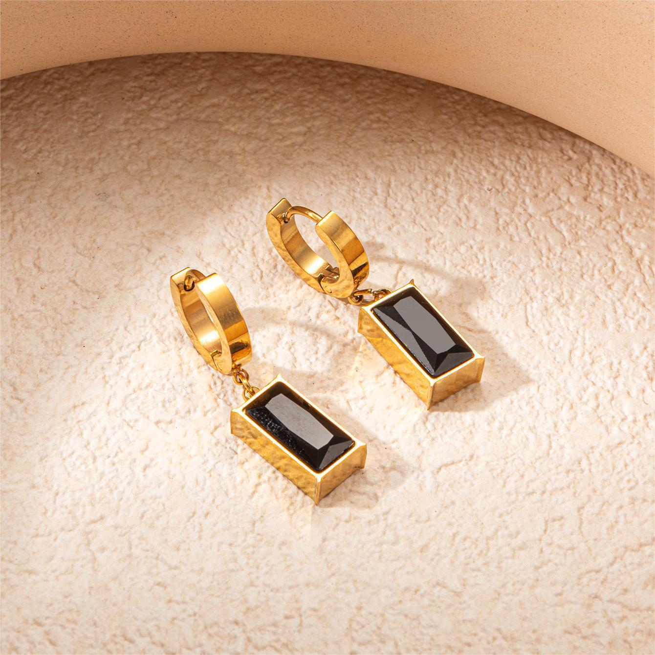 Pendientes de diamantes negros