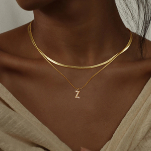 Bijoux批发定制名称项链字母字母吊坠金色双层蛇链项链女士饰品 - Product Image 1