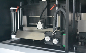 Máquina dobladora de letras de canal automática <span class=keywords><strong>CNC</strong></span> de alta calidad con función de muesca en V - Product Image 3
