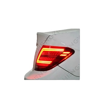 メルセデスベンツCクラスW204C250C300モデル2007-2014用自動LEDテールライト、ターンシグナルランプ自動スペアパーツ付き - Product Image 1