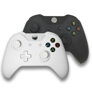 X BOX için OEM ODM 3.5 kulaklık jakı ile bir denetleyici X BOX için 2.4G kablosuz oyun kolu ve oyun kontrolörleri bir Gamepad konsolu - Product Image 1