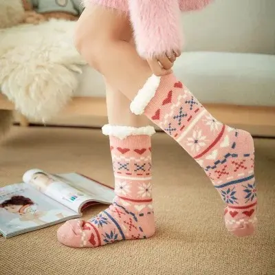 Chaussettes d'hiver en tricot épais pour femmes, doublure polaire Sherpa, chaussons thermiques duveteux de noël