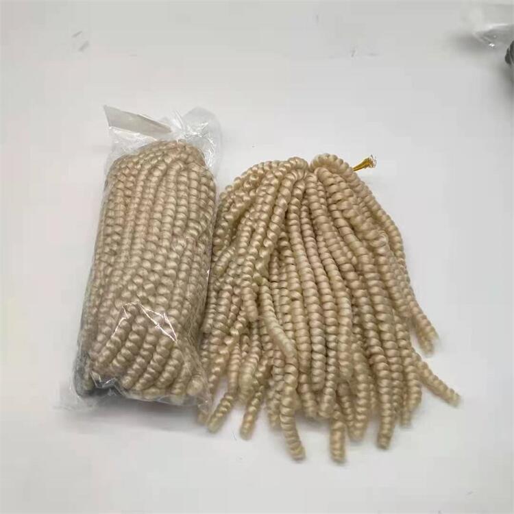 613