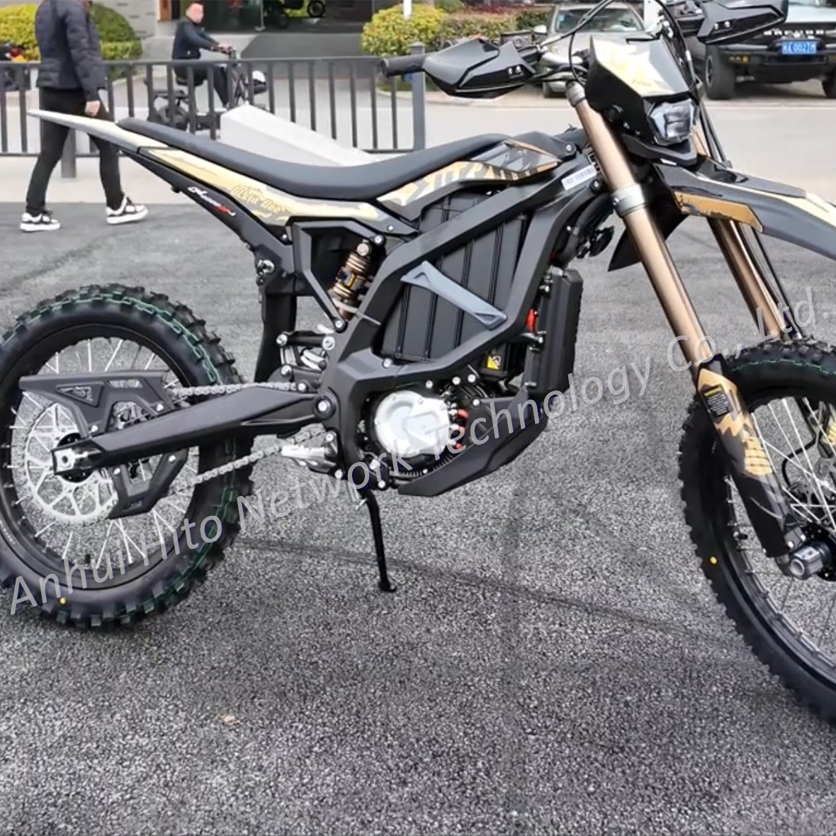 2025 Noir Carbone
