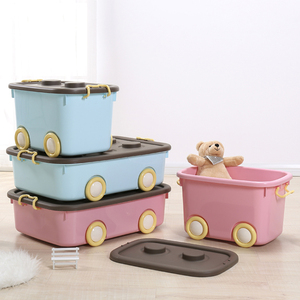 大型子供用かわいいプラスチック製トランク収納ボックスホイール付き