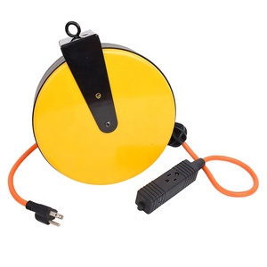 30 Ft geri çekilebilir uzatma kordon makarası, 16/3 güç kablosu ile elektrik prizleri Pigtail garaj için Metal plaka, ETL - Product Image 3