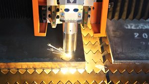 Fiber Laser Cutting Machine 3000w 6000w with Double Table and Protective Cover <strong>Programming</strong> - Product Image 4