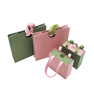 低最小起订量定制标志礼品包装纸袋带纸柄 - Product Image 4