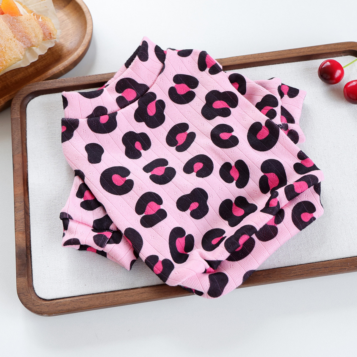 Couche de base imprimé léopard - rose
