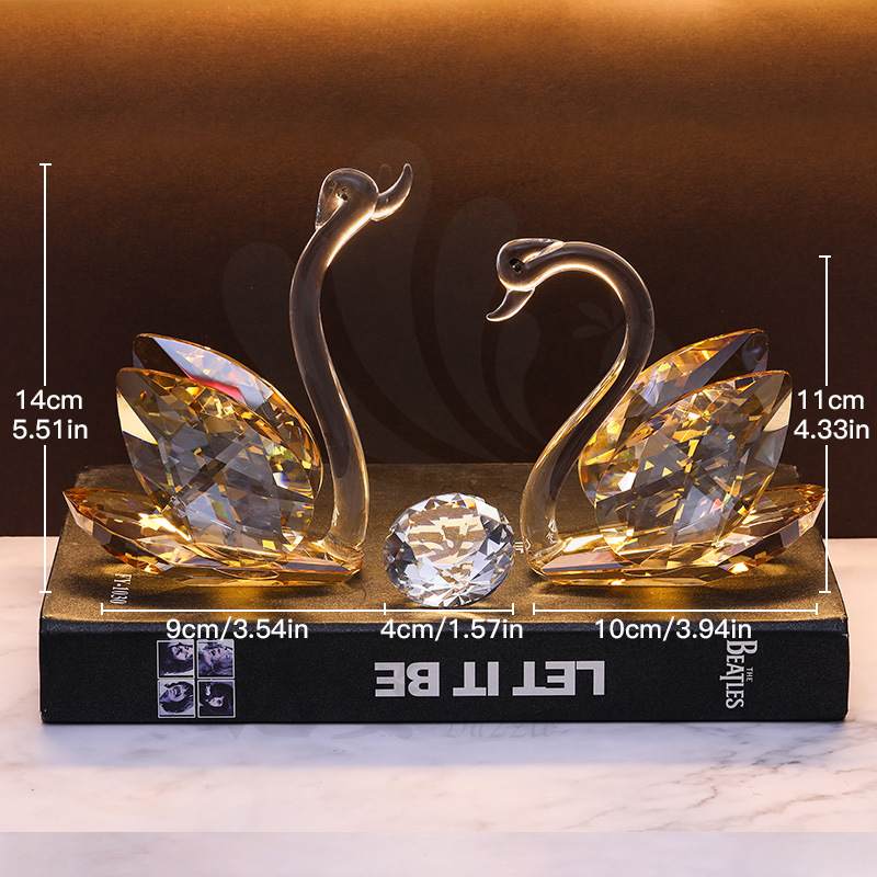 Champagne-colored swan diamond