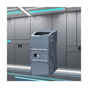 Siemens SIMATIC 1232 2 PLC PAC y controladores dedicados con salida analógica modelo SM AO 6ES7232-4HB32-0XB0 - Product Image 1