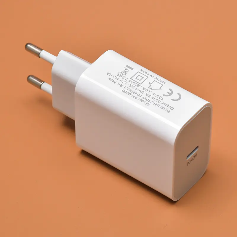 The PD45W Charging Head Is Suitable For Fast Charging Of Mobile Phones, Tablets, High-Power Travel Charging, And Laptop Chargers
