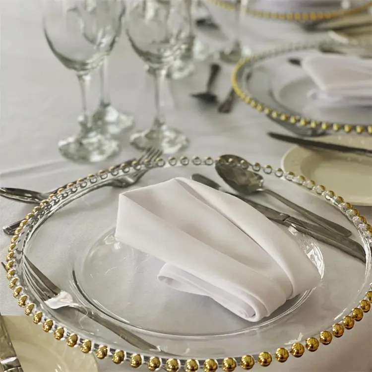 Piatti di perline con bordo in oro nero trasparente da 13 pollici per decorazione di nozze piastre per caricabatterie in plastica
