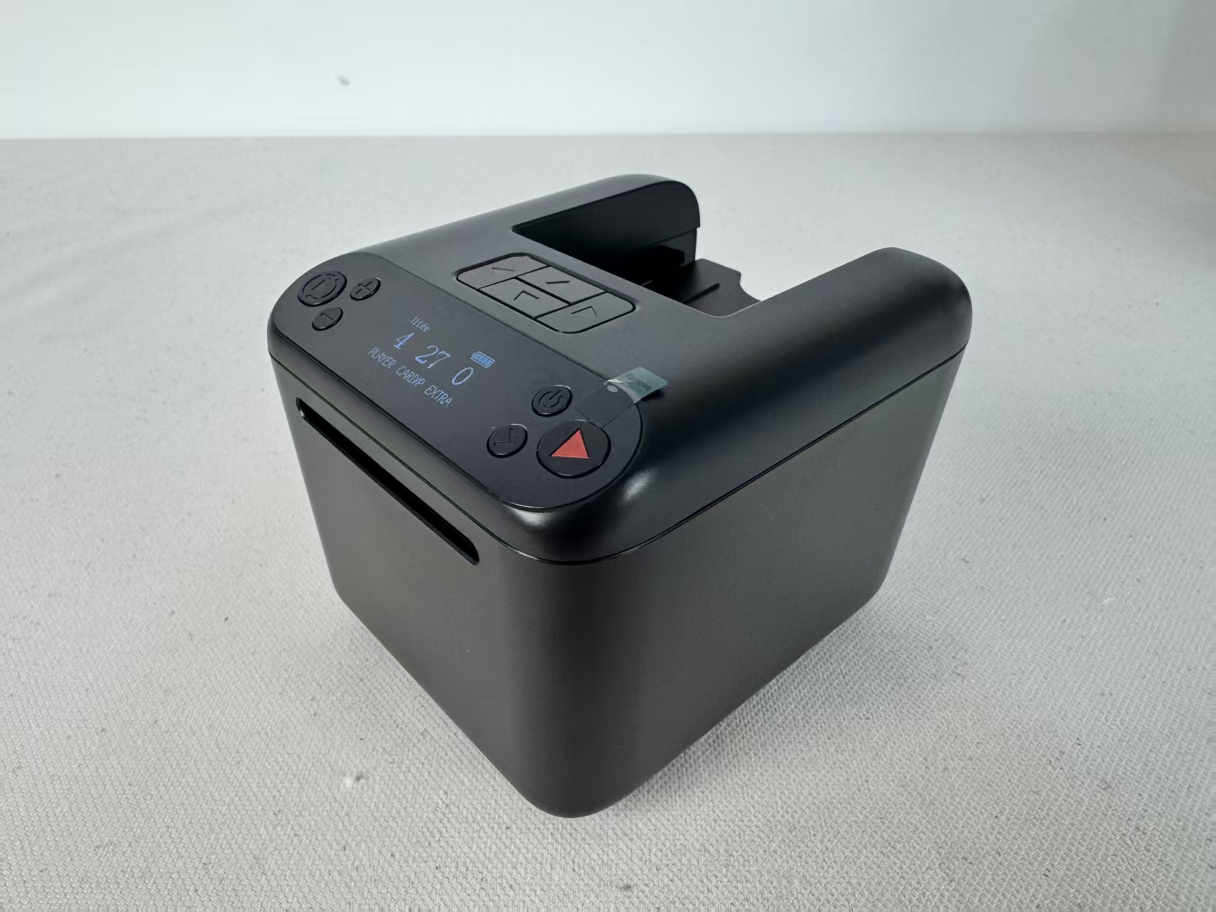 Máquina T1 para tratar cartas (negra)