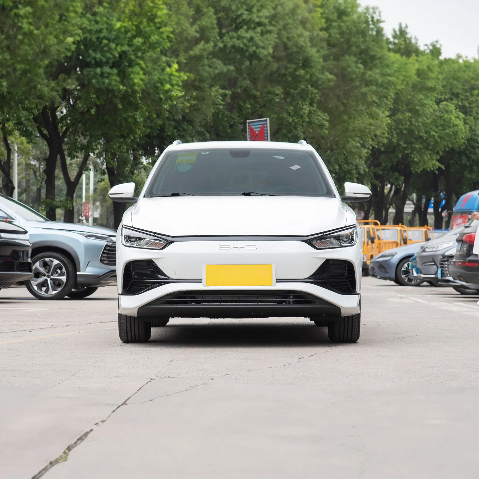 Modèle 2024 de véhicules électriques de luxe Byd E2 nouvelle énergie Eec nouvelle mini voiture de cyclomoteur électrique à basse vitesse voiture de Chine Ev