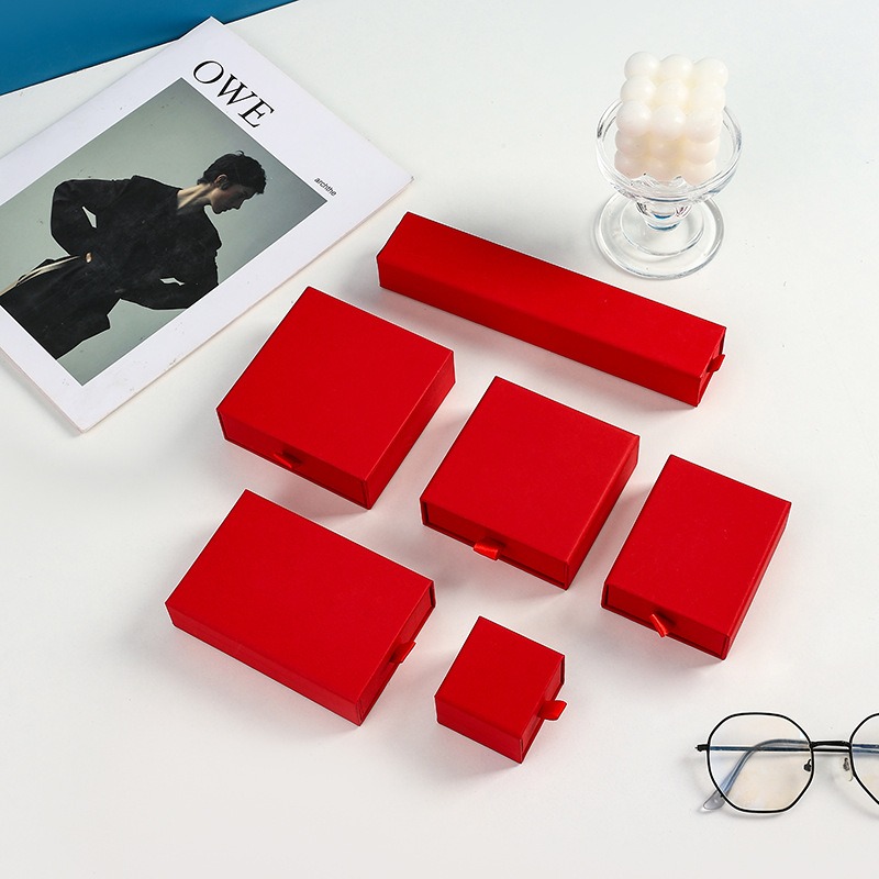 Rouge (Stock AE)***