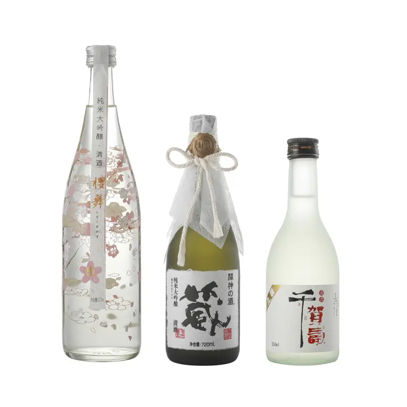 Vino giapponese all'ingrosso di riso Sake per bere