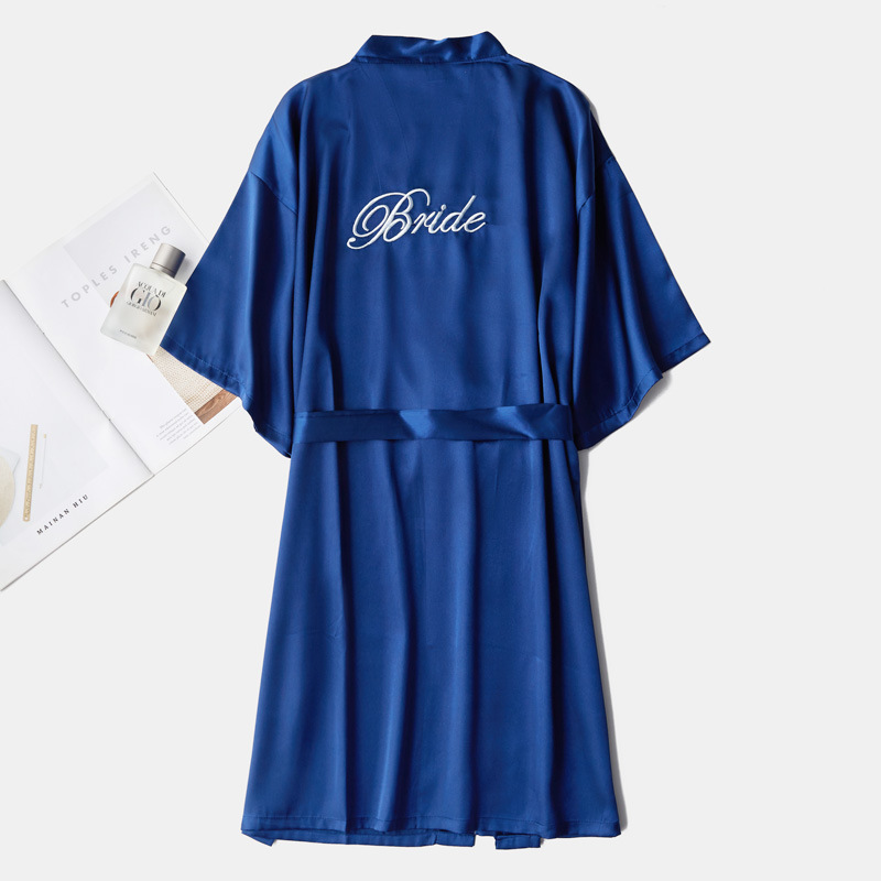 Mariée bleu marine