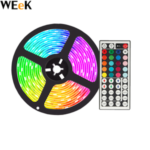 LEDストリップ50505m 30led/m IP65 au電源アダプター (44キーリモコン付き) RGBストリップライトキット - Product Image 1