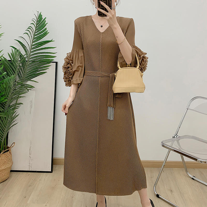 สีน้ำตาล