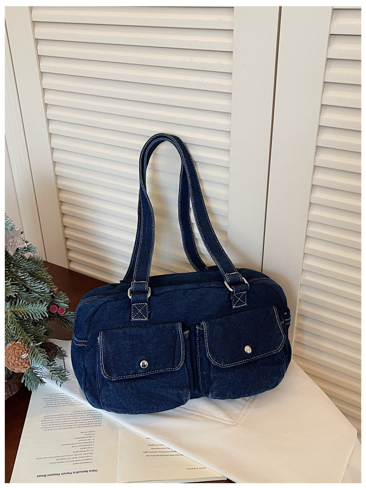 Bleu foncé