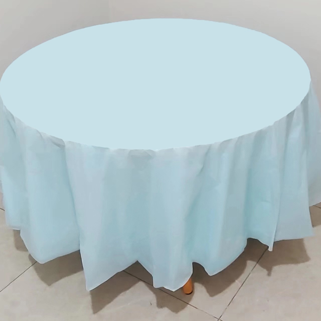 Light blue round 213cm