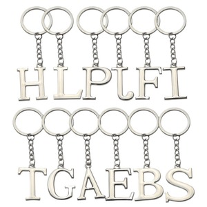 定制姓名字母吊坠钥匙扣小礼品，采用合金制成的大写和小写英文字母 - Product Image 6