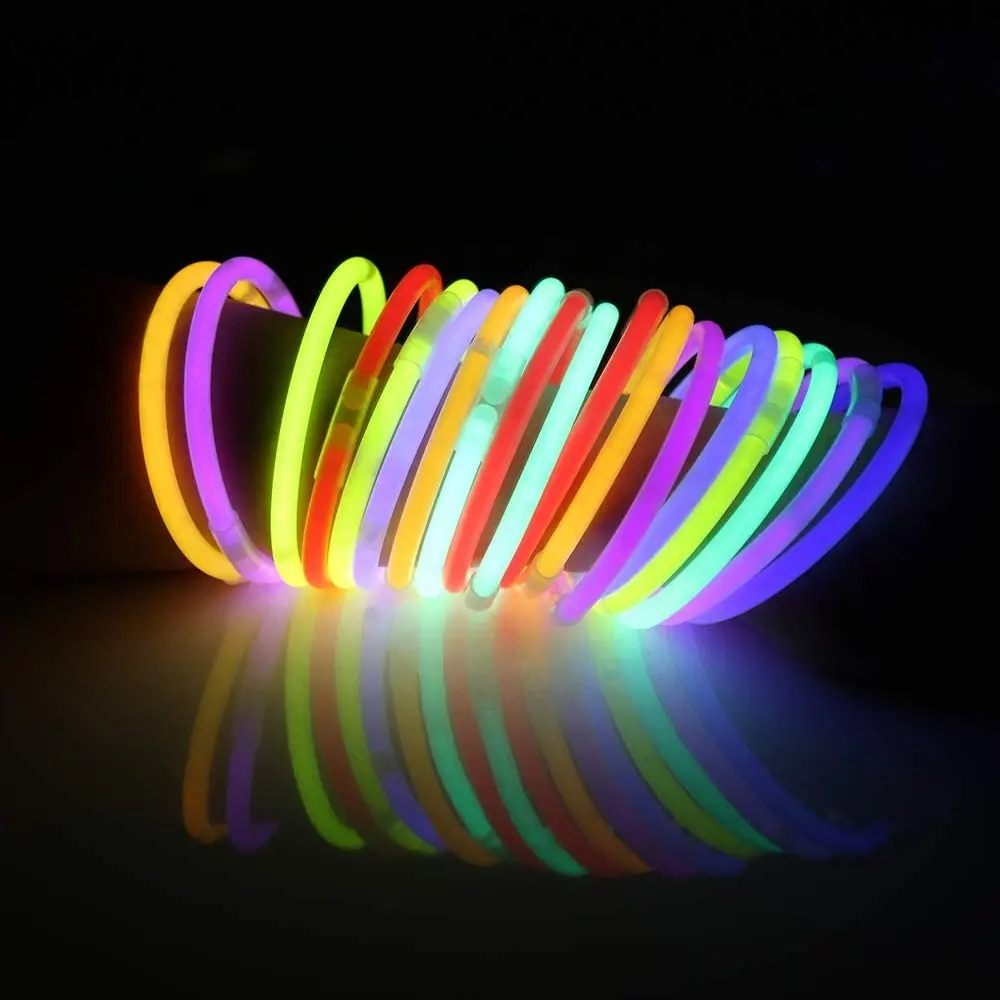 Bastoncini luminosi al Neon colorati 8 pollici 3 pezzi Set Glow In Dark Sticks bracciali Glow Party Pack per bambini