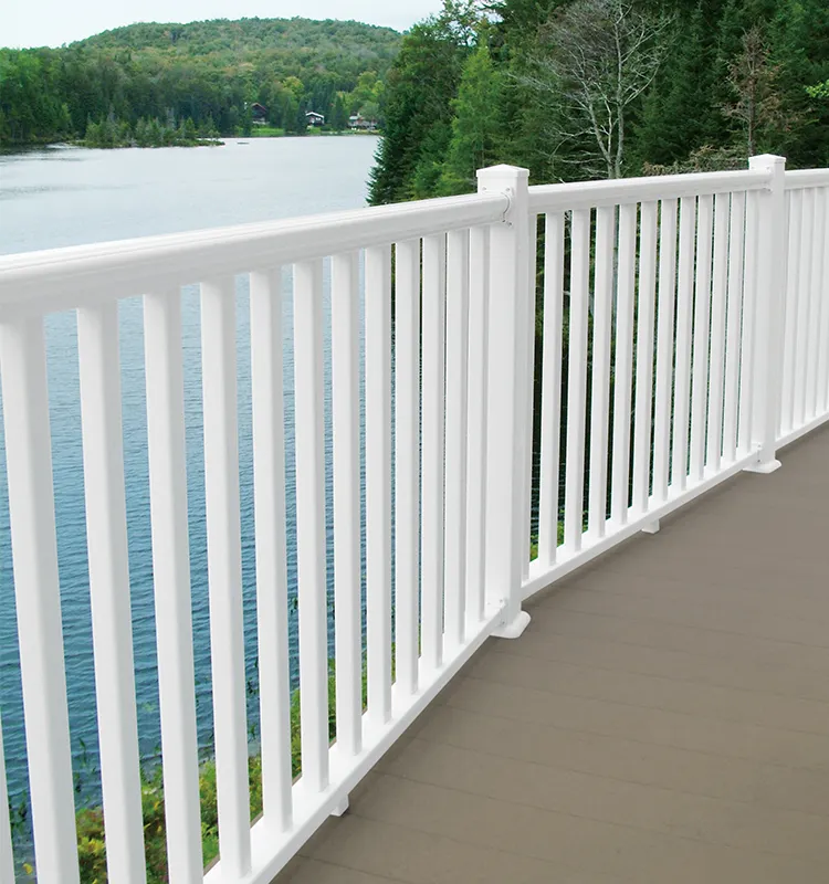 Disegni di ringhiere del ponte del portico della guardia del balcone della plastica del vinile del pvc moderno bianco di alta qualità