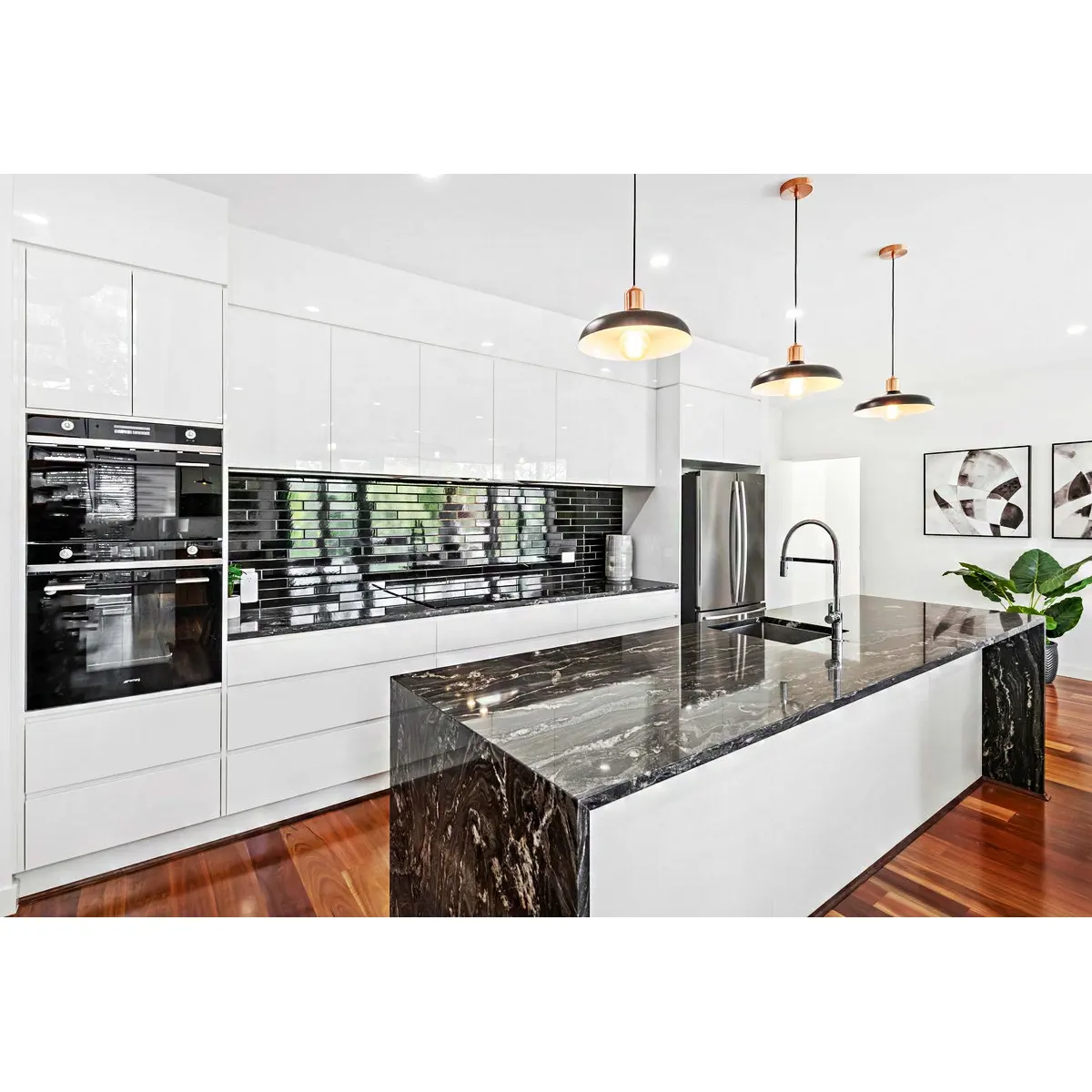 Gabinete de diseño de cocina lacado blanco frío brillante moderno diseño simple elegante sin asa