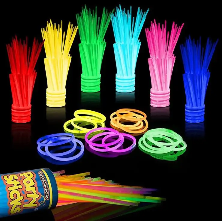 100 pezzi bacchette luminose per feste a fluorescenza luce bagliore nel braccialetto scuro collana per festa di compleanno al Neon decorazione per festa di compleanno