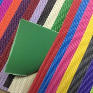 ספק מפעל עמיד למים 100% פוליאסטר PU מצופה <span class=keywords><strong>PVC</strong></span> 300D 600D בד אוקספורד עבור בד תיק מזוודות