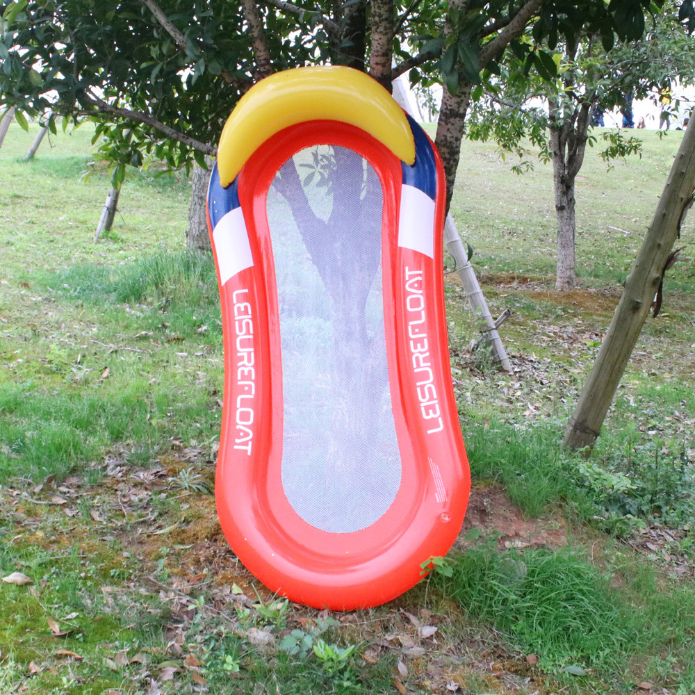 Cama flotante roja - 130x80 cm
