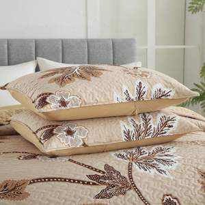Factory Direct Sale Printed Style Polyester Material Maple Leaf Pattern Quilted Craft <strong>Bedding</strong> Set Bedspread &amp; Pillowcases - Product Image 5