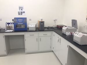Factory Cheap Price <strong>Lab</strong> <strong>Table</strong> <strong>for</strong> Teacher Preparation <strong>Tables</strong> <strong>Computer</strong> <strong>Lab</strong> Benches With Lockable Wheels - Product Image 4