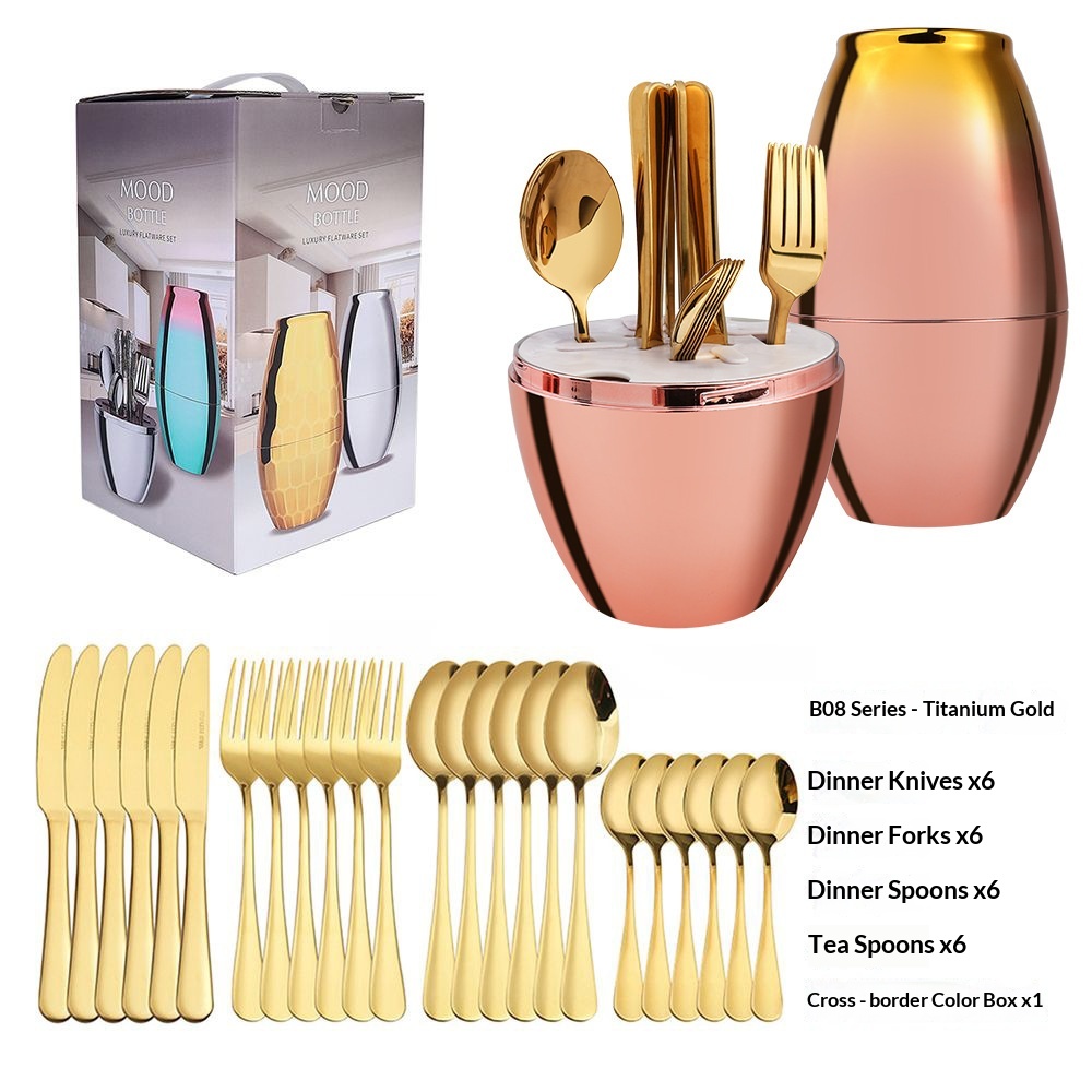 Bouteille dorée brillante en or rose, 24 pièces