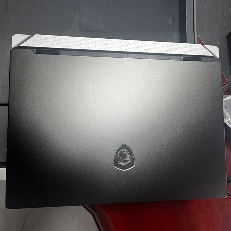 18UltraAI U9-285HX pleine santé 5090