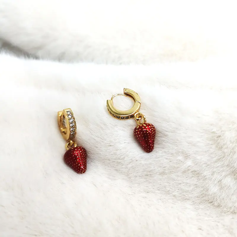 Erdbeer Großhandel Ohrringe Designer inspiriert Früchte Ohrringe Messing Echt Vergoldung Schmuck