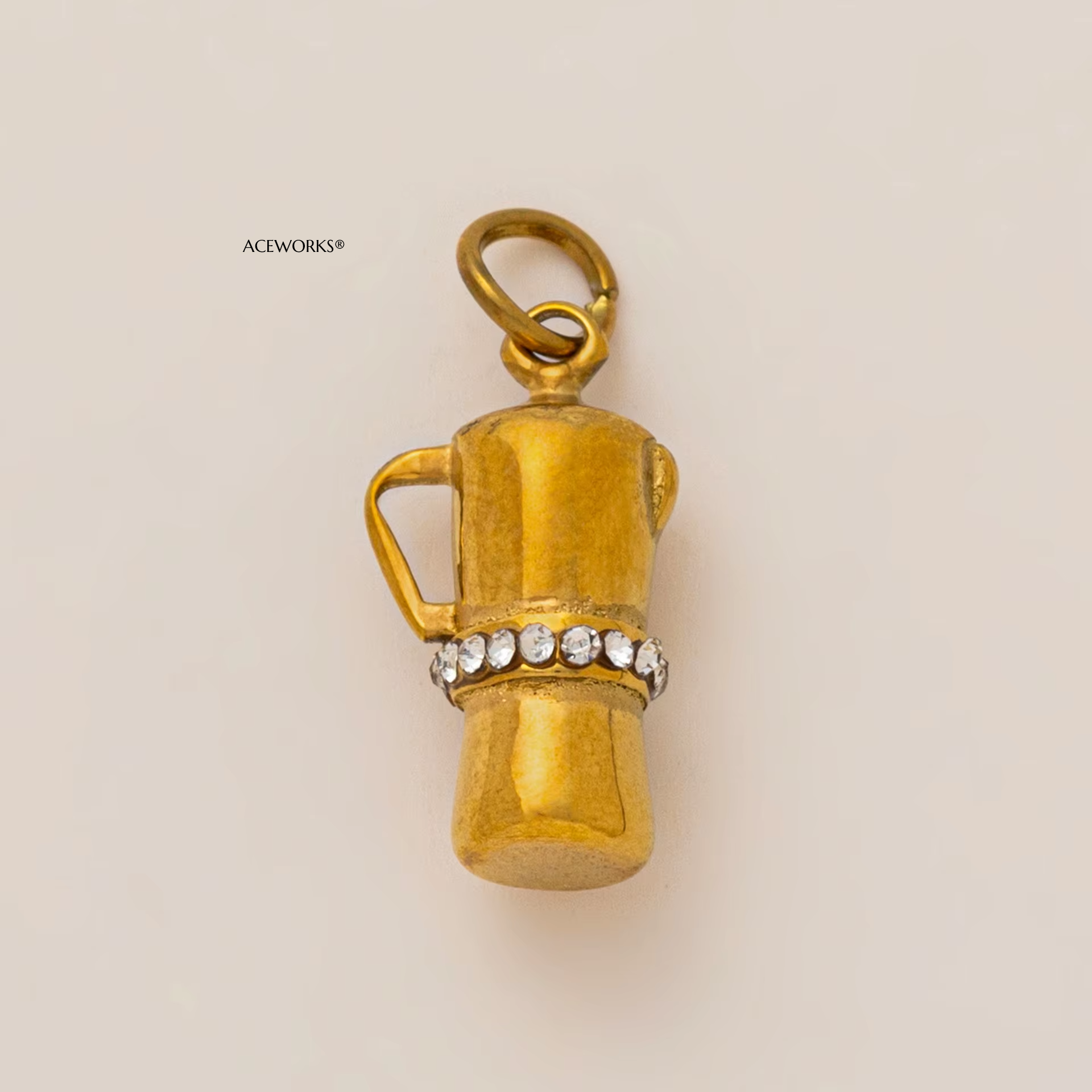Pendentif bouilloire