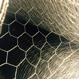 Commercio all'ingrosso della fabbrica di metallo materiali da costruzione esagonale recinzione di filo di pollo rete esagonale rete metallica per scherma rete metallica - Product Image 4