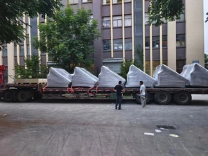 闭路电视摄像机 & <span class=keywords><strong>PTZ</strong></span>户外无线太阳能安全灯摄像机拖车