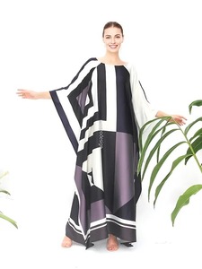Kadınlar kızlar için yüksek kaliteli yumuşak saten ipek Kaftan gevşek baskılı Maxi elbise artı boyutu gündelik giyim yaz için kısa kollu