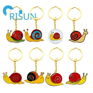 Hediyelik eşya özelleştirilmiş yumuşak emaye mor gökkuşağı salyangoz anahtarlık Metal anahtarlık özel mutlu salyangoz böcek anahtarlıklar anahtarlık - Product Image 1