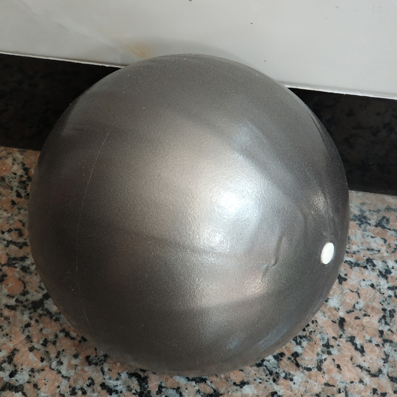 Straw ball gray
