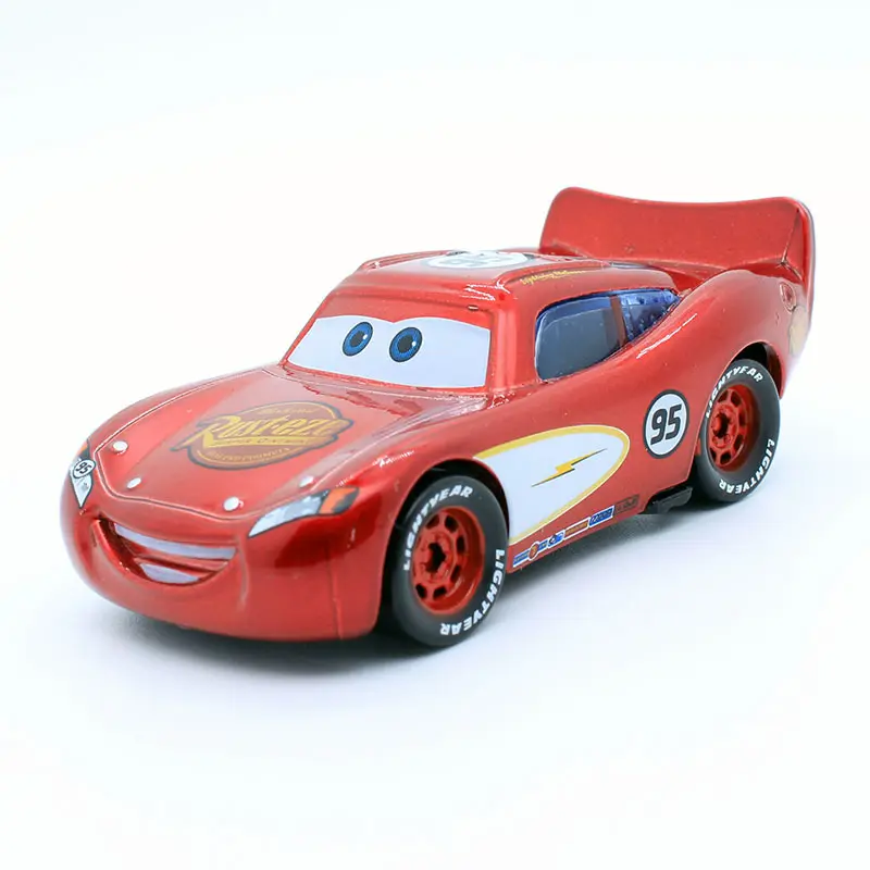 Venta al por mayor de dibujos animados y Anime periféricos coches aleación coche King Road Blocker Mc Queen juguete modelo de coche mejor regalo para los niños