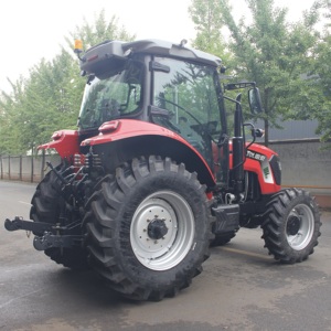 130HP 4WD拖拉机高级作物营养系统遥测兼容自动小麦收获附件液压系统